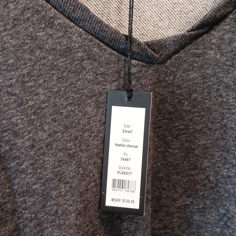Romeo & Juliet Distressed Sweatshirt NWT Small Gray V Neck Raw Hem Tie Sleeve - Picture 9 of 9